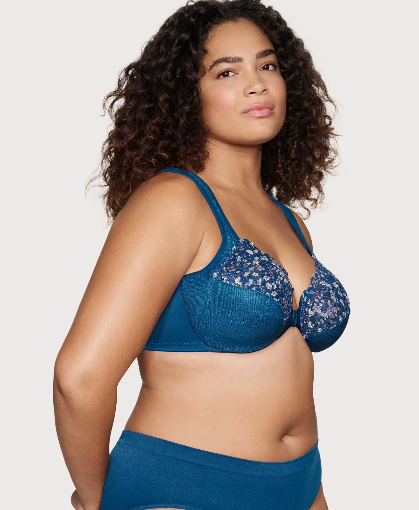 Front-Closure WonderWire Bra