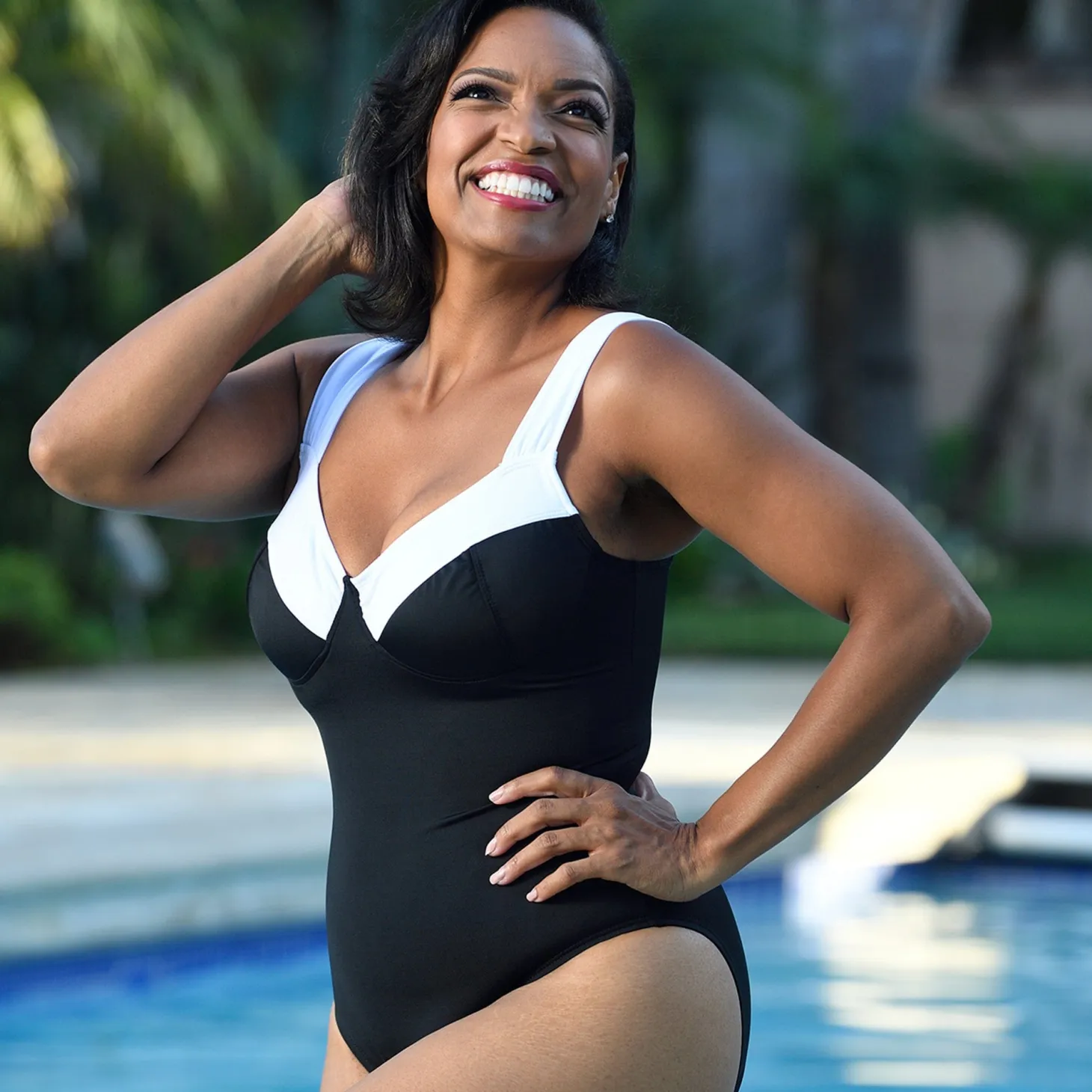 InstantFigure Knotted Swimsuit