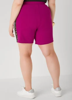Leopard Trimmed Textured Shorts