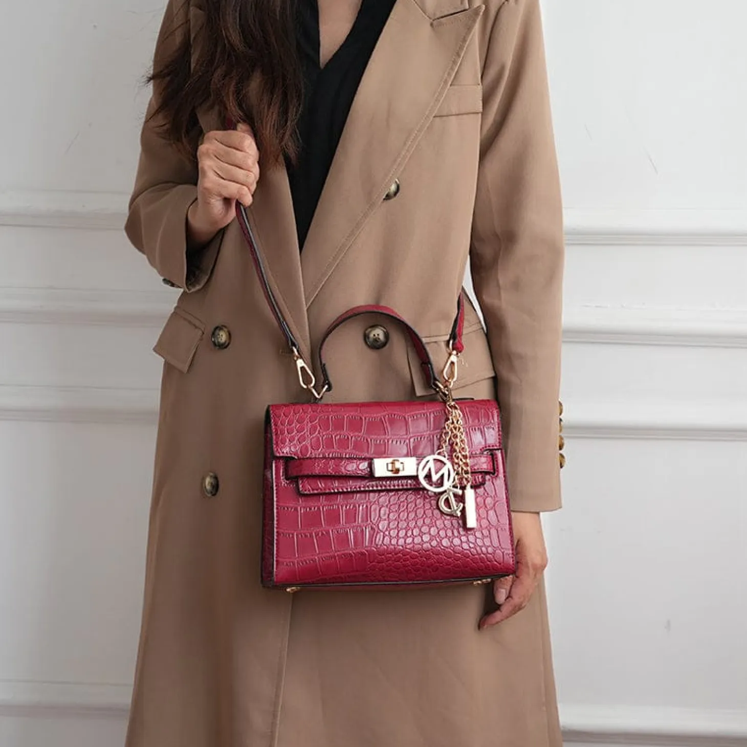 Naomi Shoulder Bag