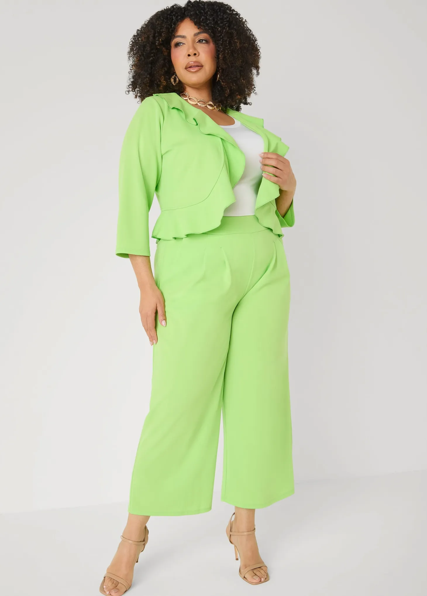 Pleat Detailed Wide Leg Capris